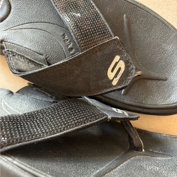 Skechers Tone Ups Black Sequin Platform Flip Sandals - Picture 8 of 8